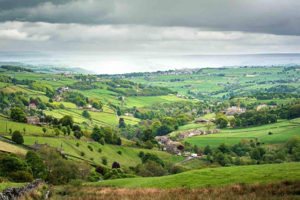 Entire Cottage In The Beautiful Calder Valley هاليفاكس المظهر الخارجي الصورة