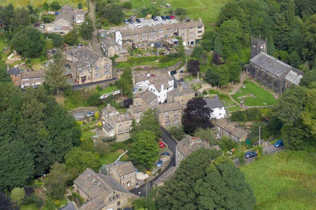 Entire Cottage In The Beautiful Calder Valley هاليفاكس المظهر الخارجي الصورة